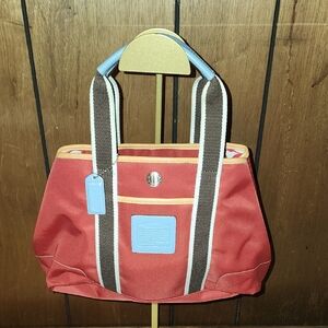 Coach Hamptons Small Shoulder Bag